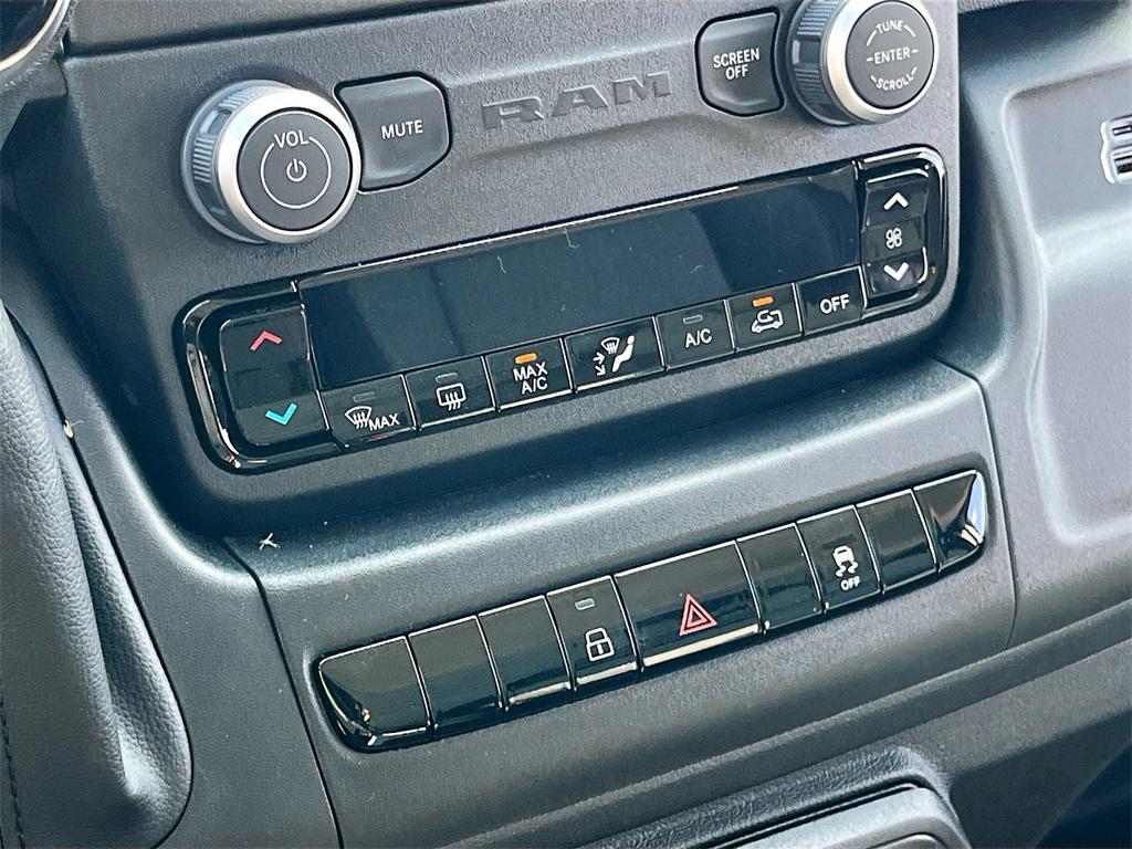 new 2026 Ram ProMaster 3500 Window Van car, priced at $50,454