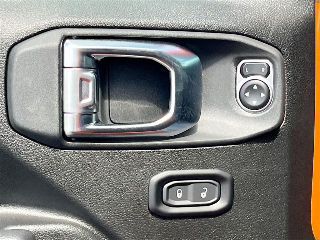 new 2025 Jeep Gladiator car, priced at $48,653