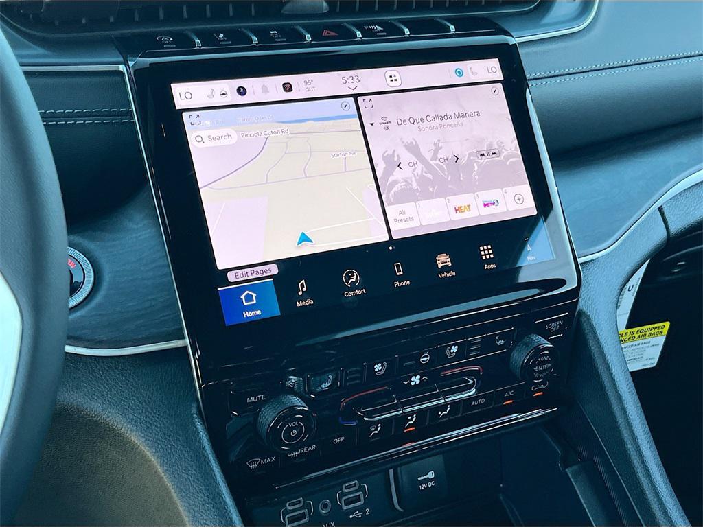 new 2025 Jeep Grand Cherokee car, priced at $44,439