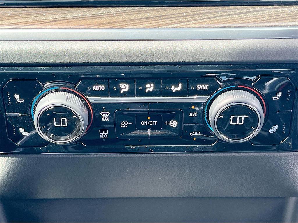 used 2024 Chevrolet Silverado 1500 car, priced at $45,995