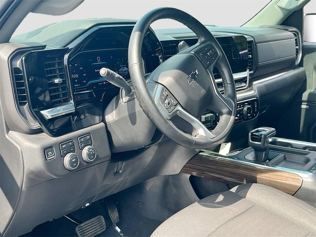 used 2024 Chevrolet Silverado 1500 car, priced at $45,995