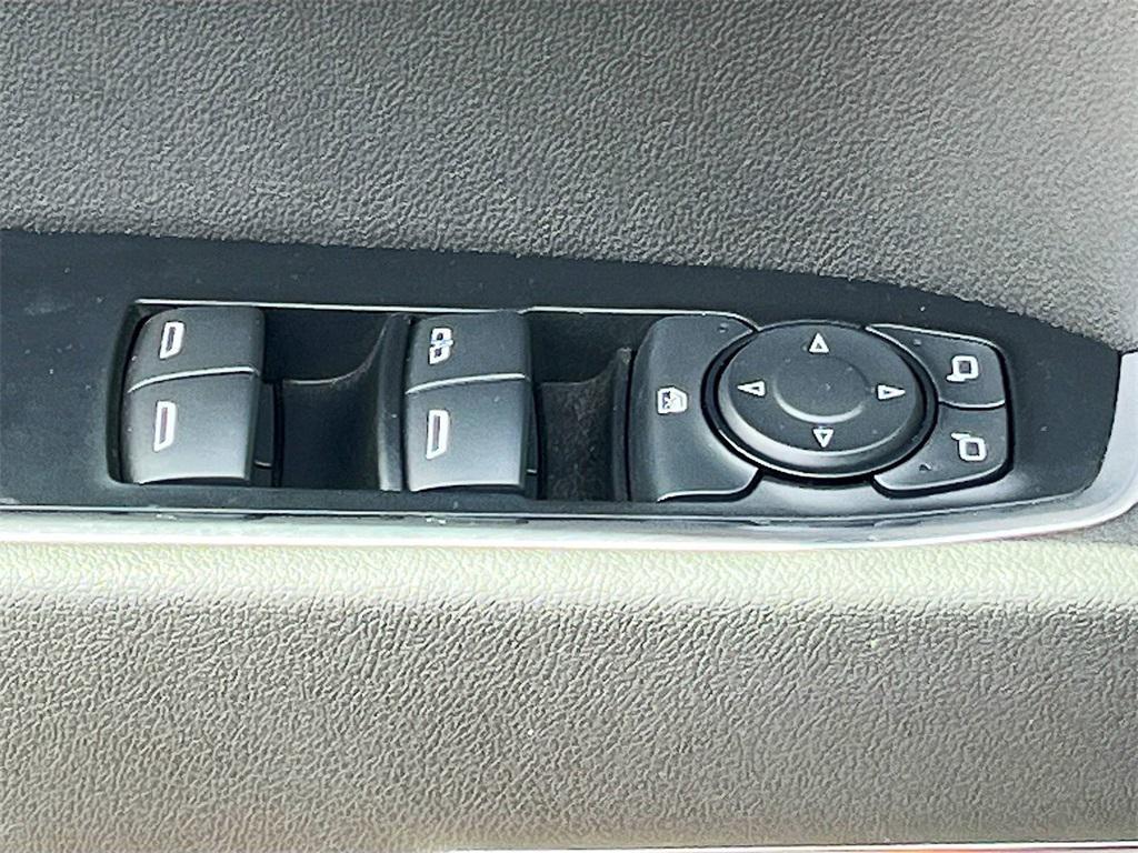 used 2024 Chevrolet Silverado 1500 car, priced at $45,995