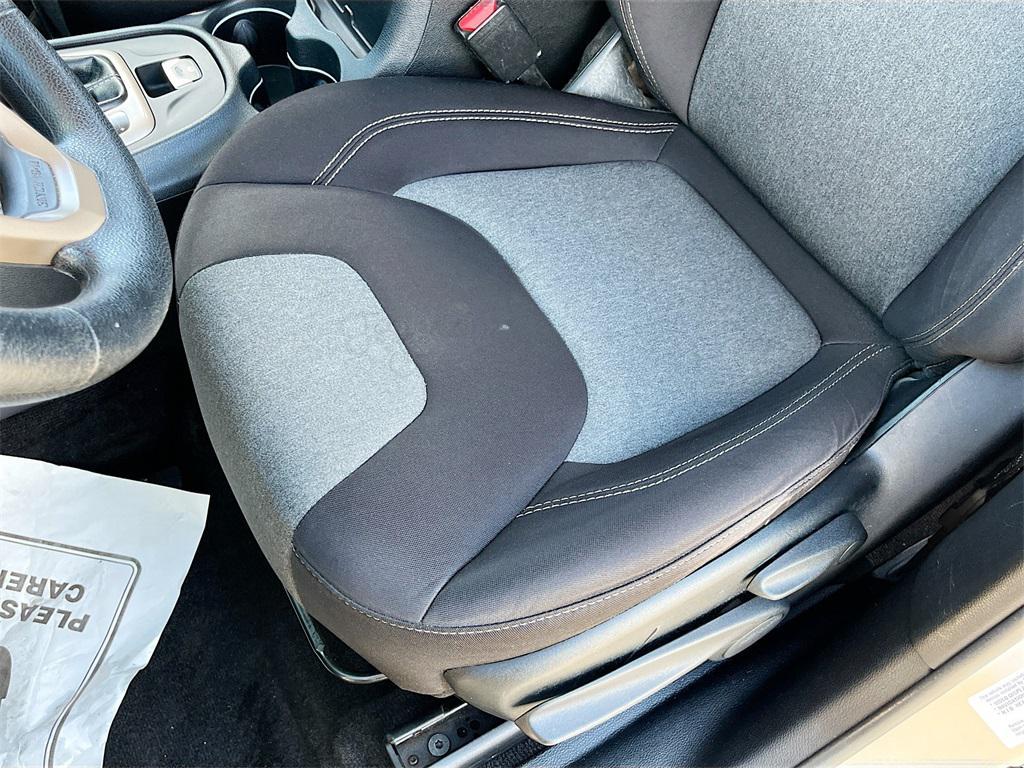 used 2014 Jeep Cherokee car, priced at $9,981