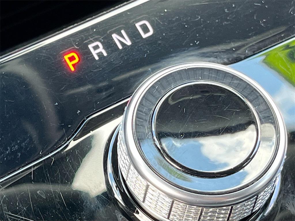 used 2022 Jeep Grand Cherokee car, priced at $25,173