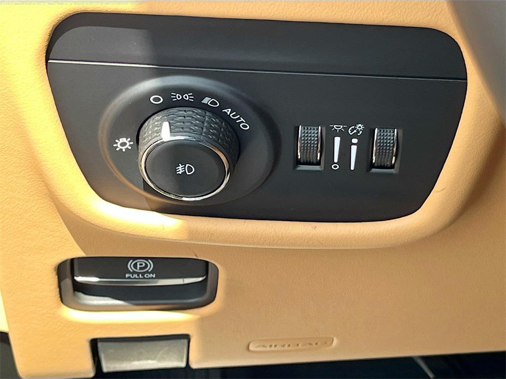 new 2025 Jeep Grand Cherokee car, priced at $61,262