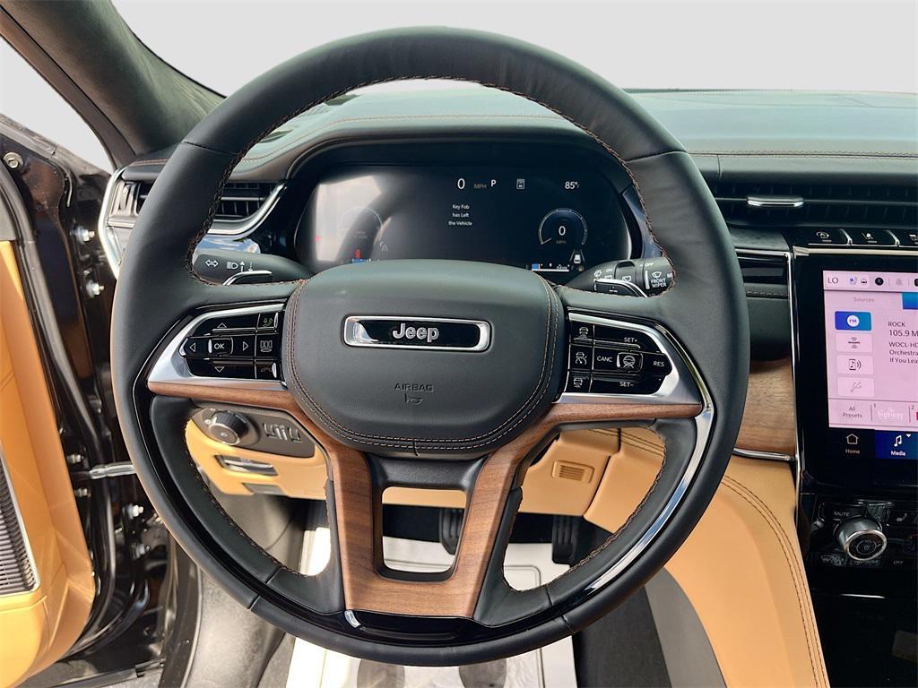new 2025 Jeep Grand Cherokee car, priced at $61,262