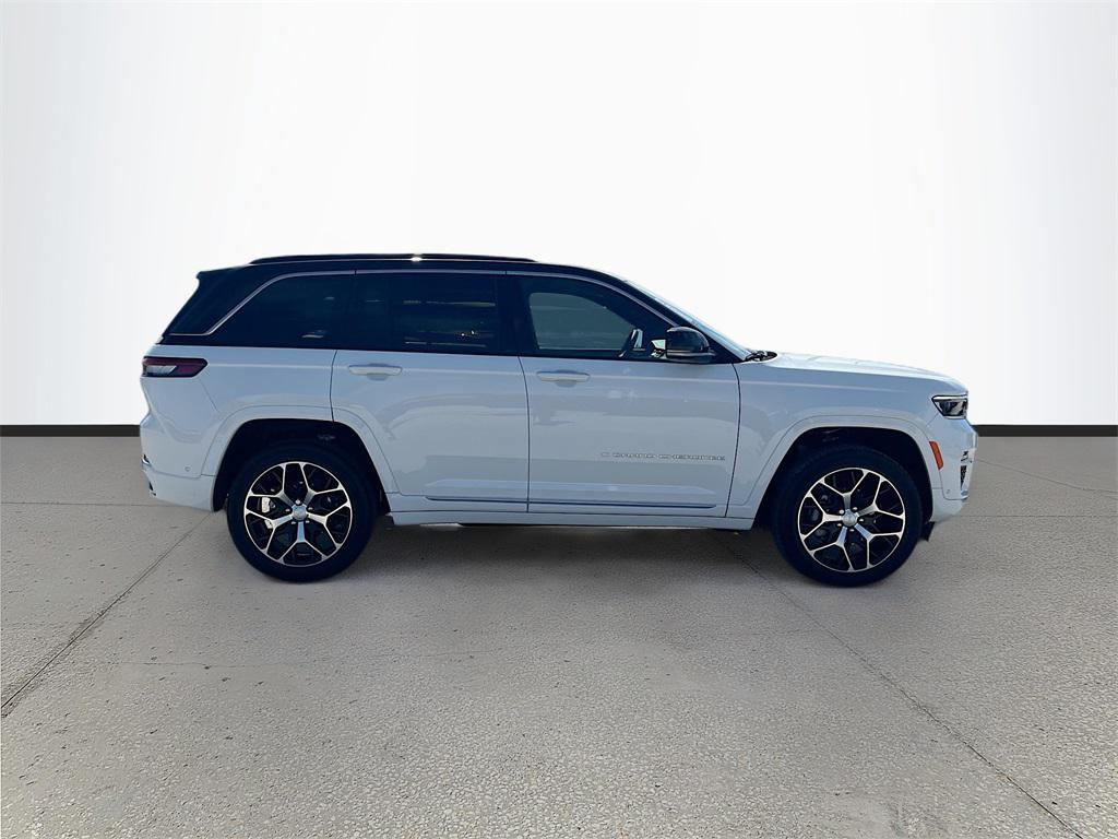 new 2025 Jeep Grand Cherokee car, priced at $60,679