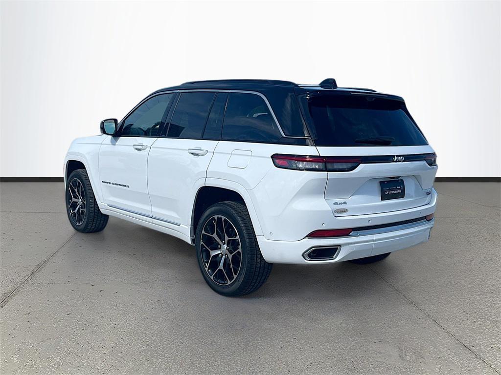 new 2025 Jeep Grand Cherokee car, priced at $60,679