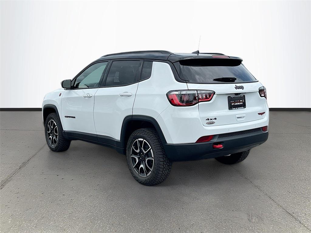 new 2025 Jeep Compass car, priced at $29,202