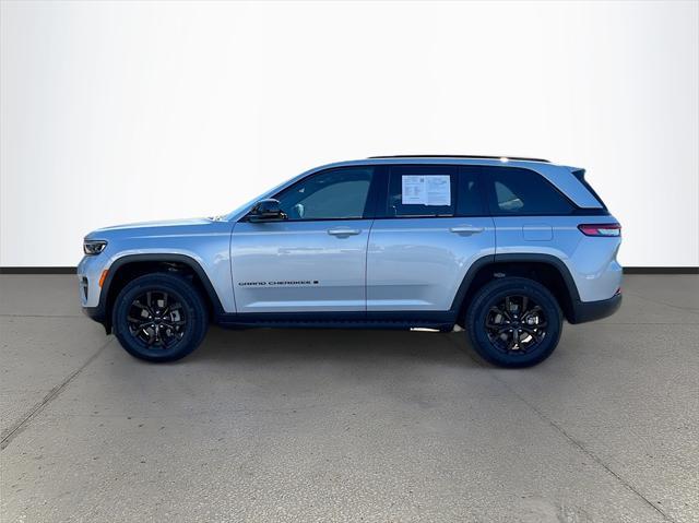 used 2023 Jeep Grand Cherokee car, priced at $32,494