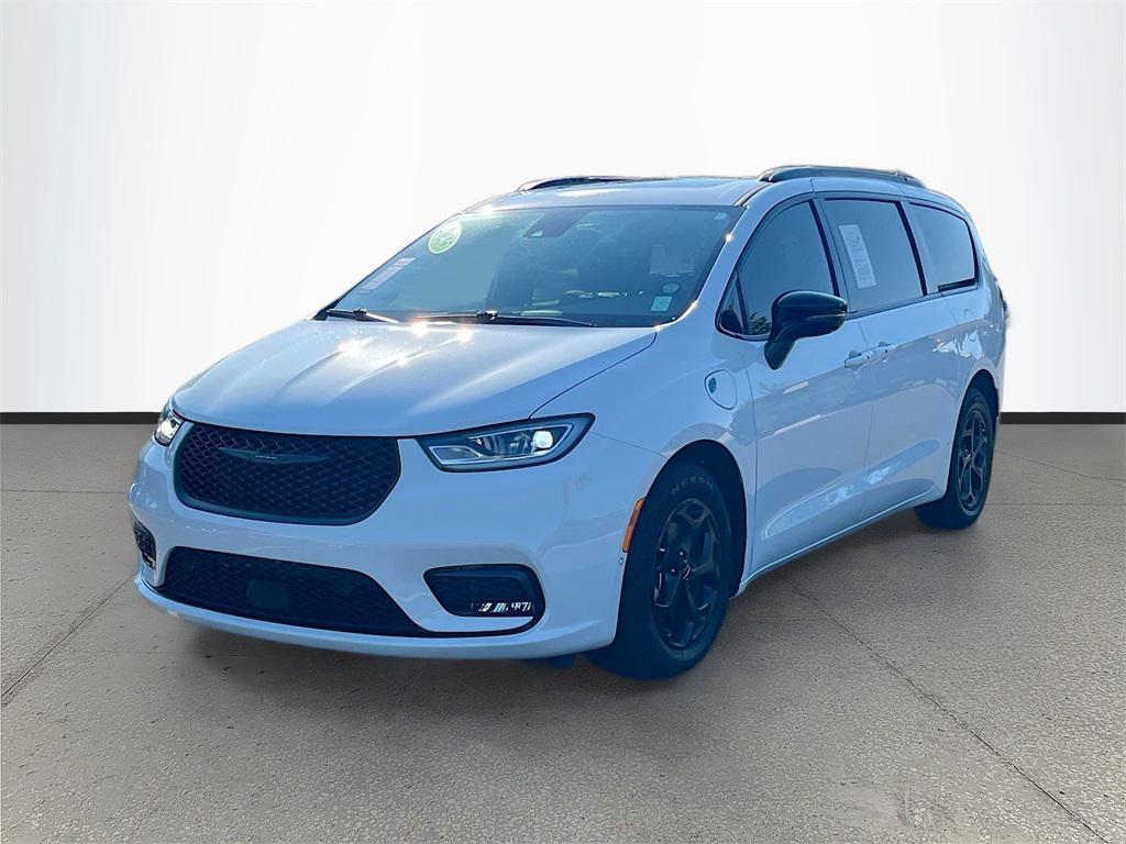 used 2025 Chrysler Pacifica Hybrid car, priced at $42,963