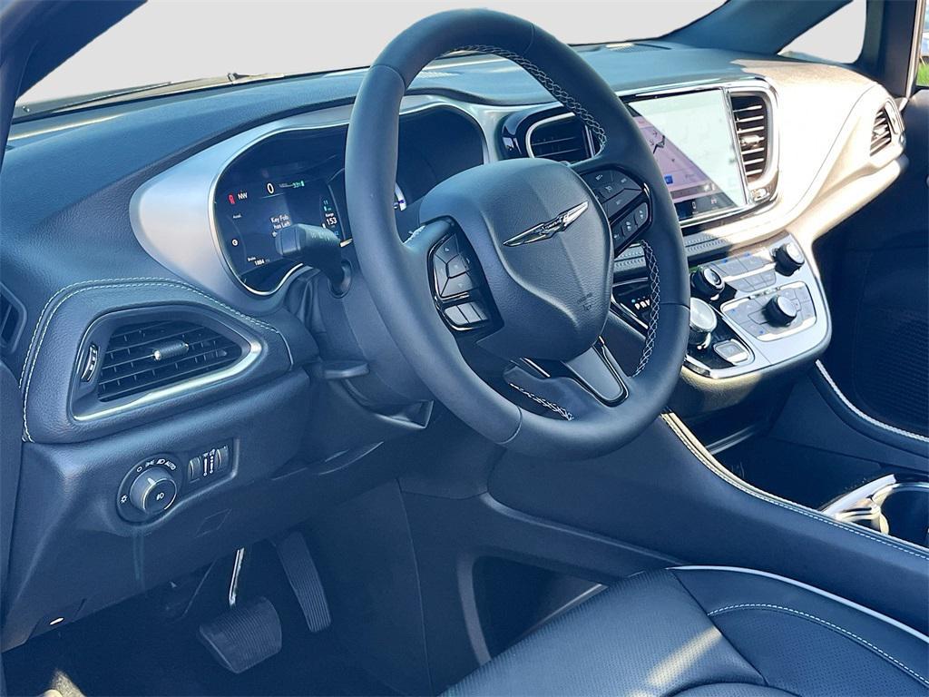 used 2025 Chrysler Pacifica Hybrid car, priced at $42,963