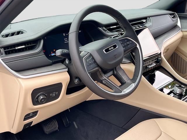 new 2025 Jeep Grand Cherokee car, priced at $43,159