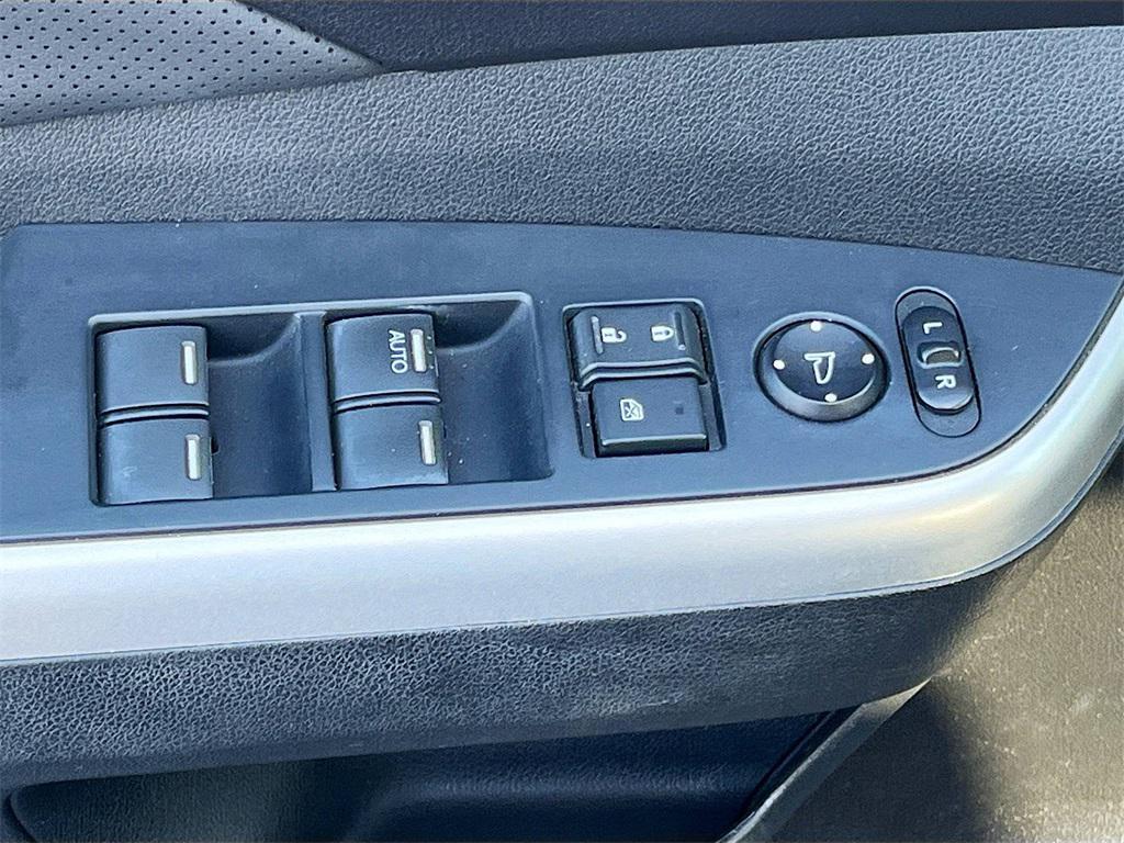 used 2016 Honda CR-V car, priced at $12,137