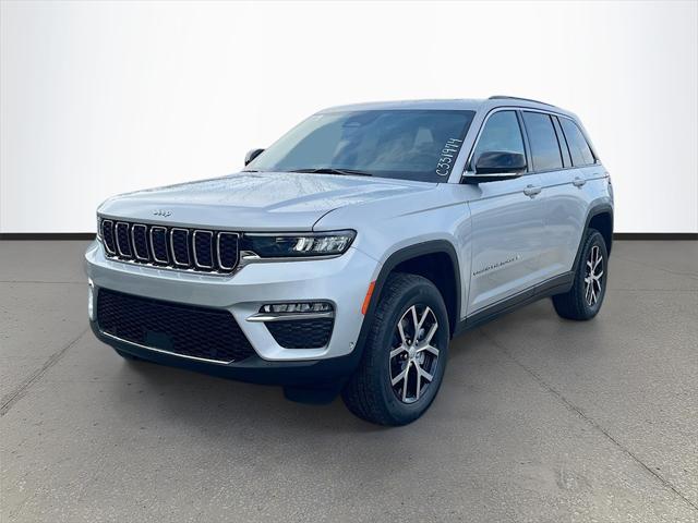 new 2025 Jeep Grand Cherokee car, priced at $43,159