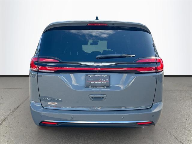 new 2025 Chrysler Pacifica car, priced at $44,420