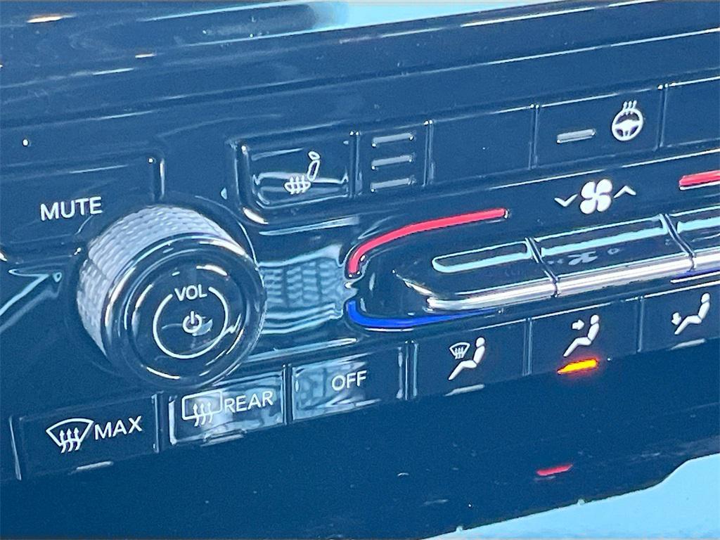 new 2025 Jeep Grand Cherokee car, priced at $36,585