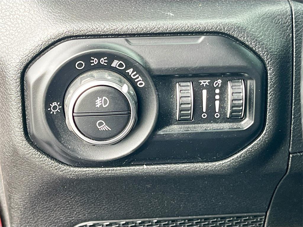 used 2021 Jeep Gladiator car, priced at $38,995