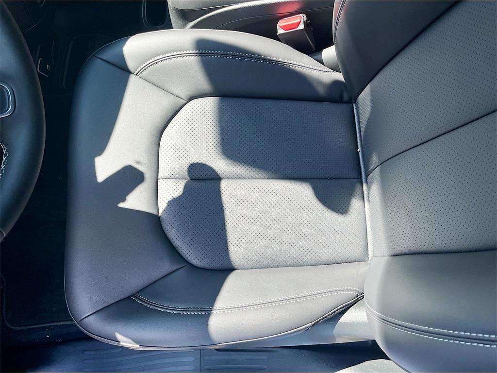 new 2026 Chrysler Pacifica car, priced at $38,499