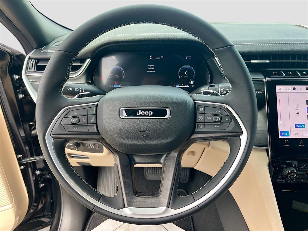 new 2025 Jeep Grand Cherokee car, priced at $35,020