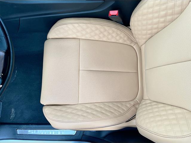 new 2025 Jeep Grand Cherokee car, priced at $58,037