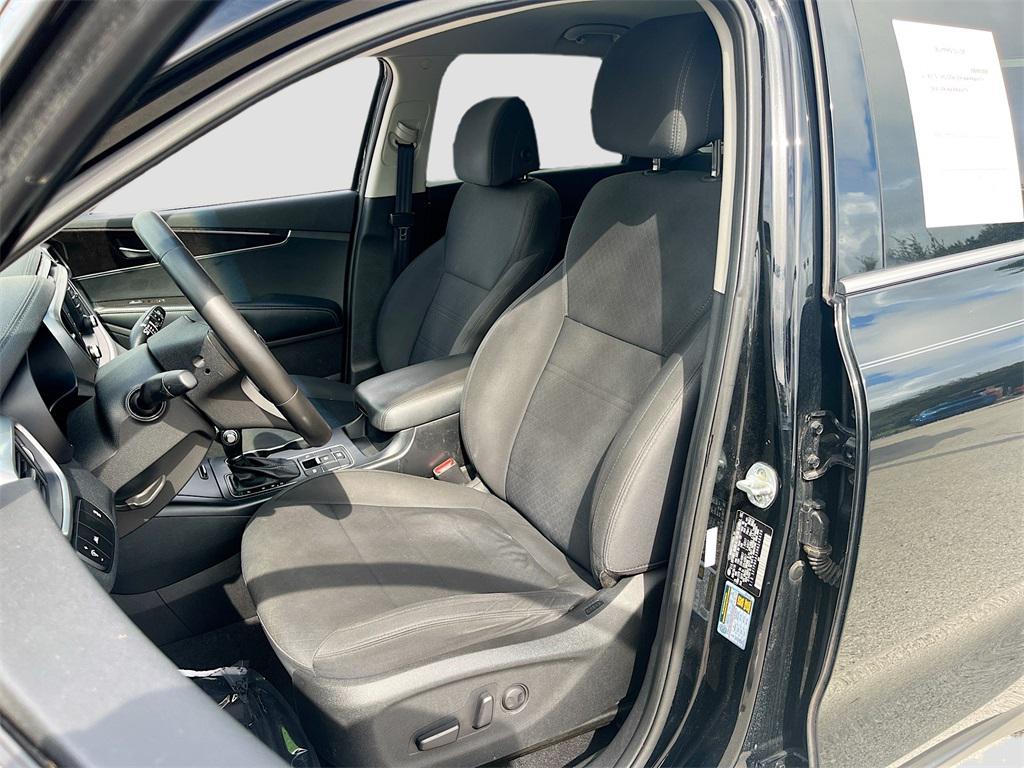 used 2017 Kia Sorento car, priced at $10,367