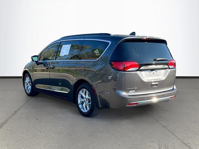 used 2017 Chrysler Pacifica car, priced at $15,032