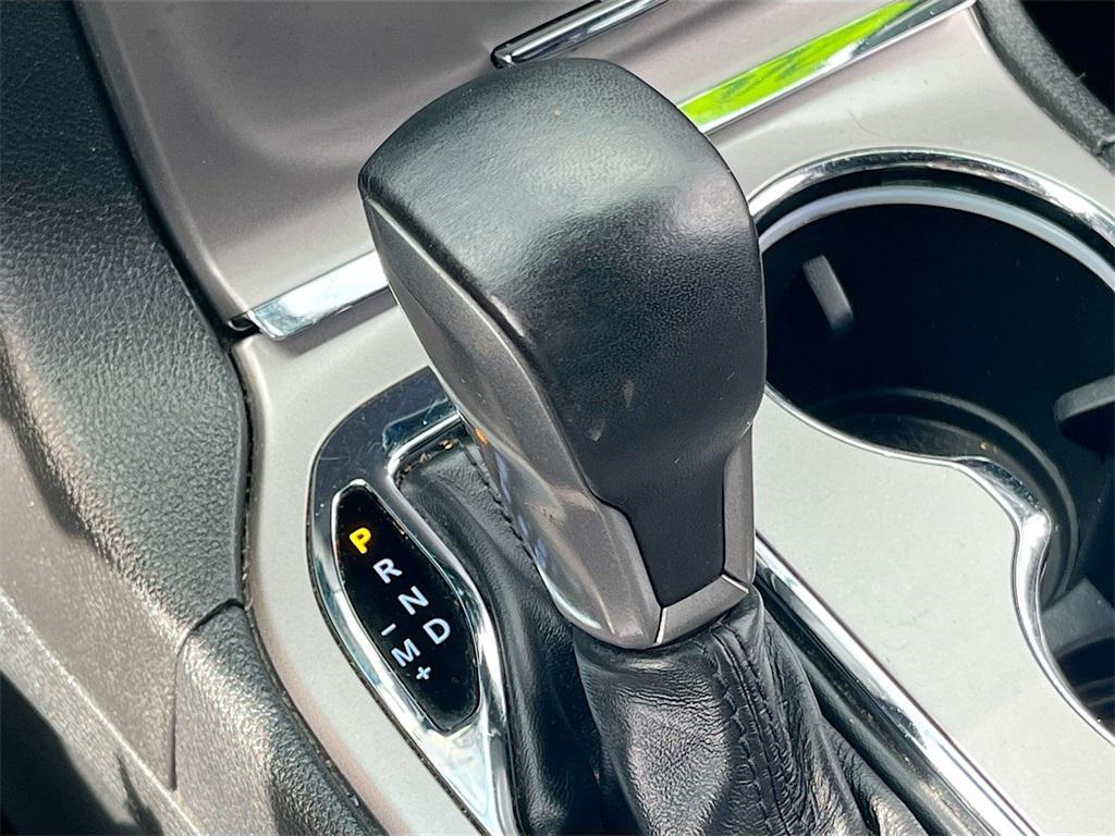 used 2019 Jeep Grand Cherokee car, priced at $14,987