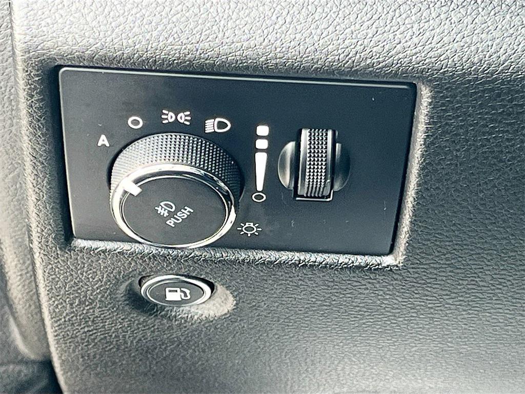used 2019 Jeep Grand Cherokee car, priced at $14,987