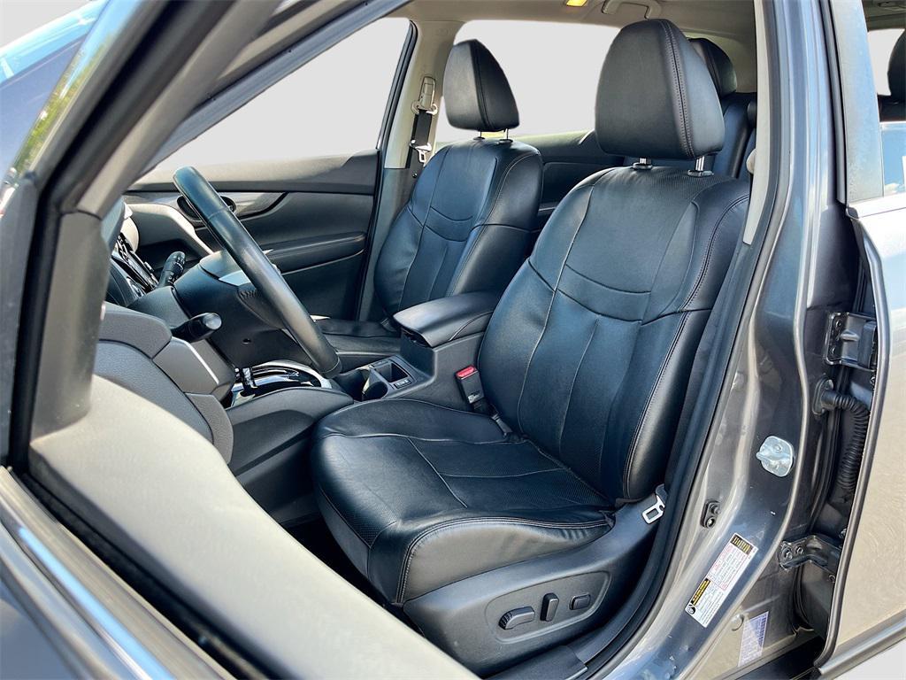 used 2016 Nissan Rogue car, priced at $10,354