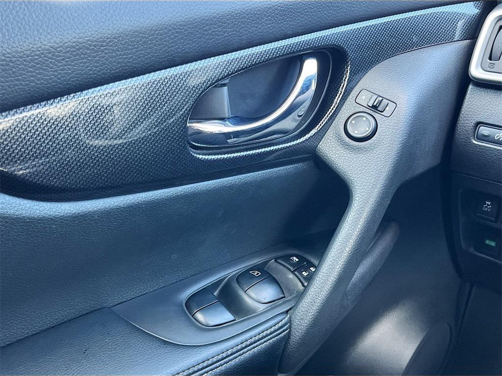 used 2016 Nissan Rogue car, priced at $10,354