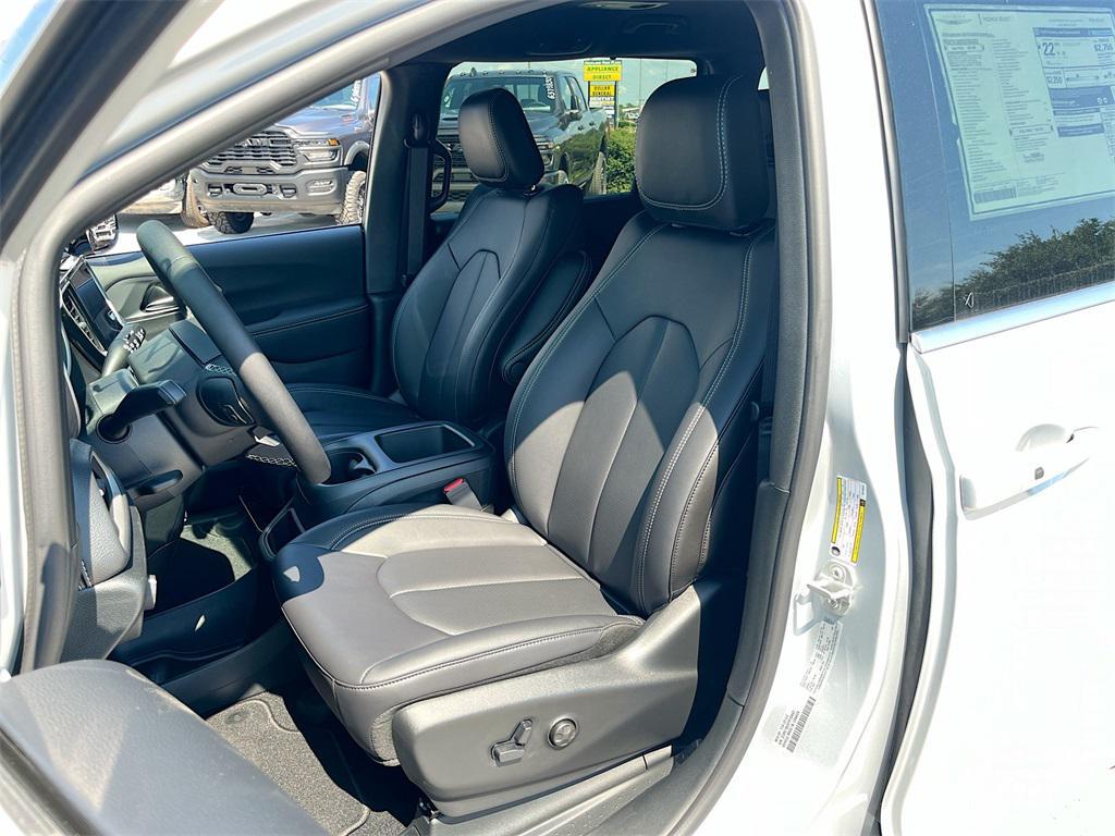 new 2026 Chrysler Pacifica car, priced at $38,220