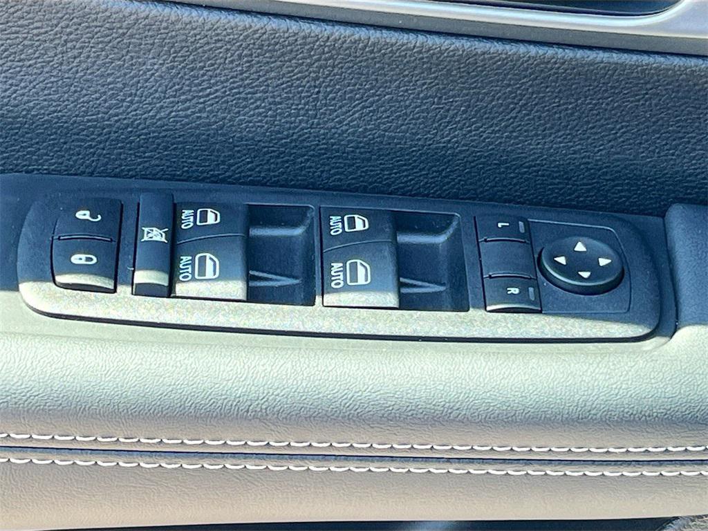 new 2026 Chrysler Pacifica car, priced at $38,220