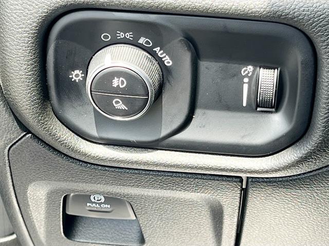 new 2025 Ram 1500 car, priced at $43,563