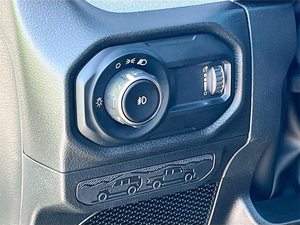 new 2026 Jeep Wrangler car, priced at $38,458