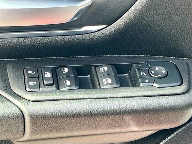 new 2025 Ram 1500 car, priced at $39,016