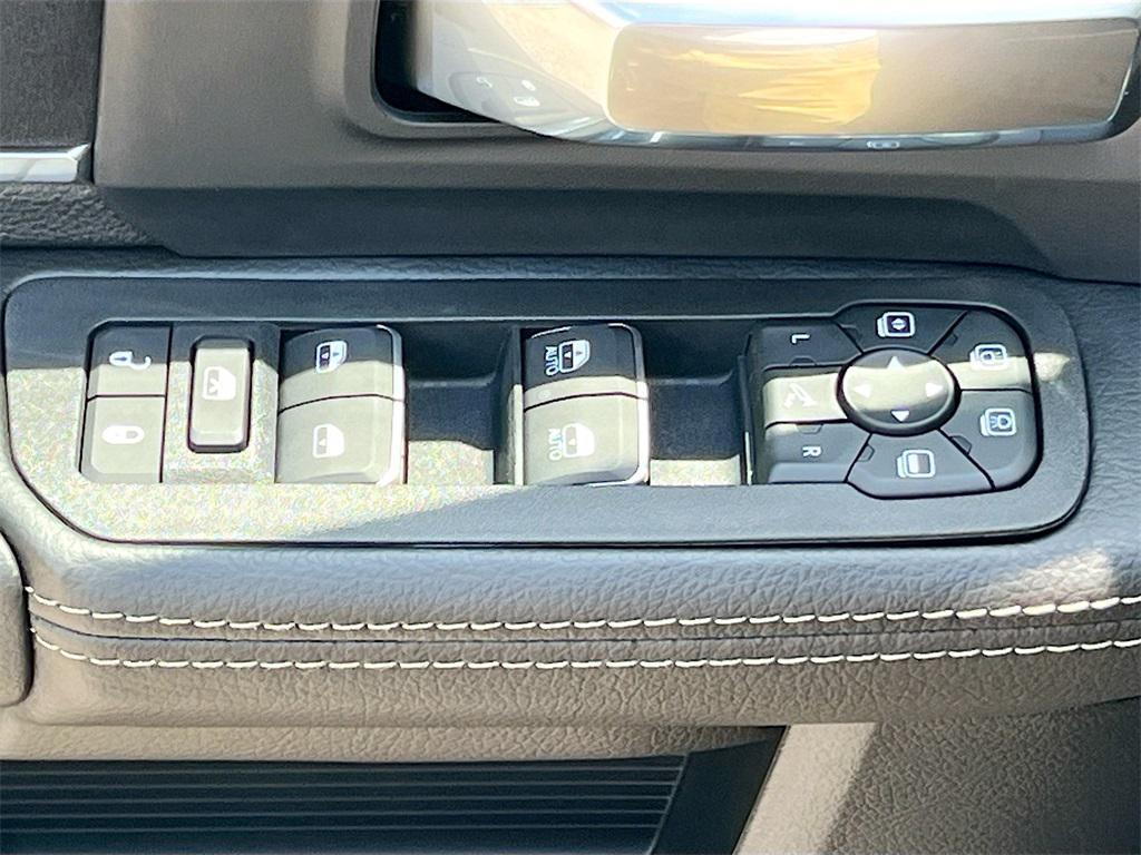 new 2025 Ram 2500 car, priced at $74,456