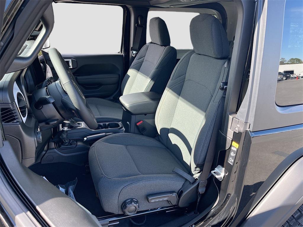 new 2025 Jeep Wrangler car, priced at $38,650