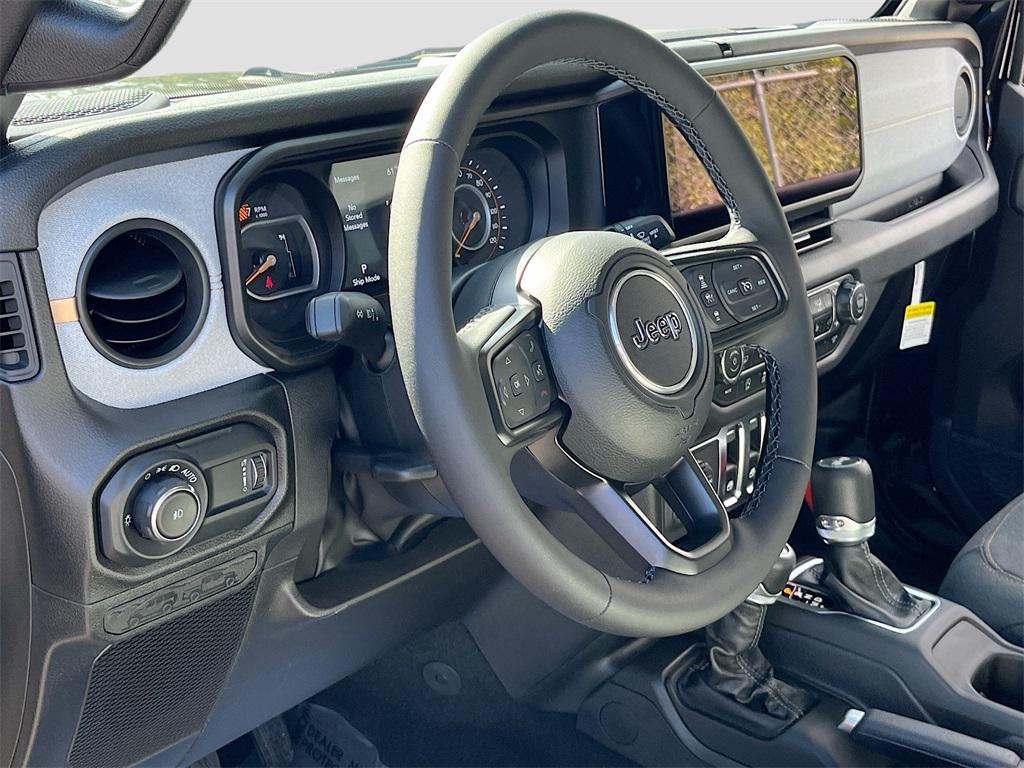 new 2025 Jeep Wrangler car, priced at $38,650