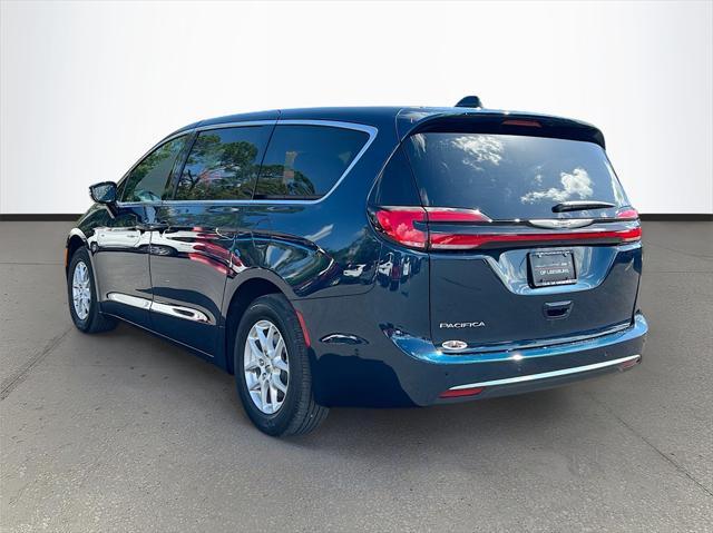 new 2025 Chrysler Pacifica car, priced at $44,420