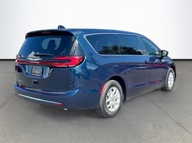 new 2025 Chrysler Pacifica car, priced at $44,420