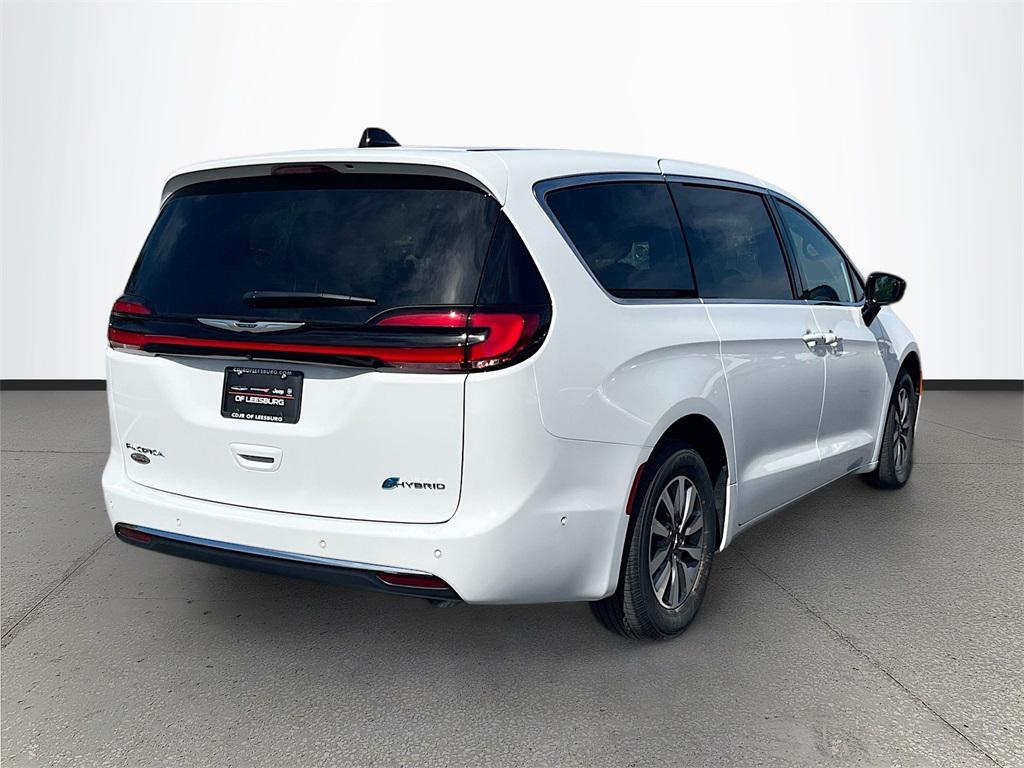 new 2025 Chrysler Pacifica Hybrid car, priced at $38,500