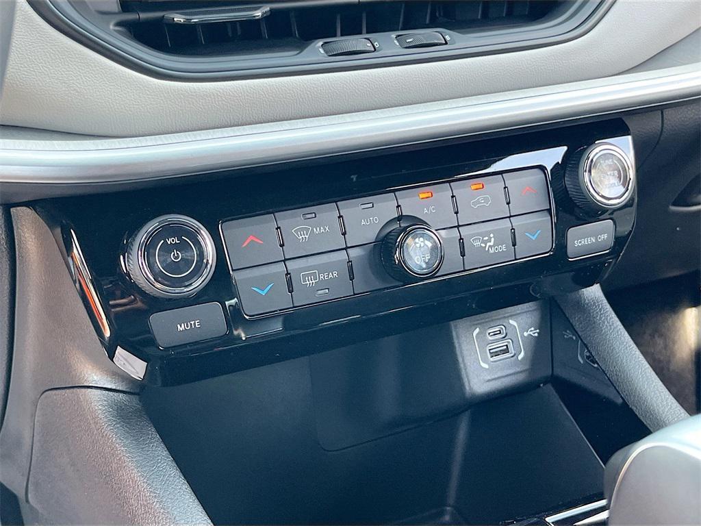 new 2026 Jeep Compass car, priced at $31,142