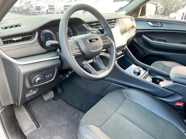 new 2025 Jeep Grand Cherokee car, priced at $32,788