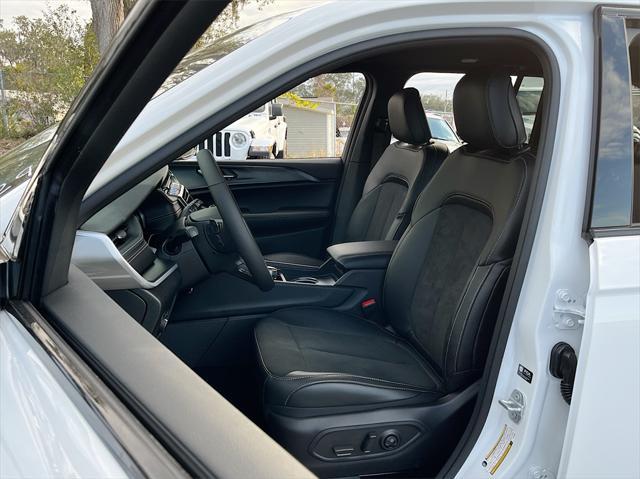 new 2025 Jeep Grand Cherokee car, priced at $32,788