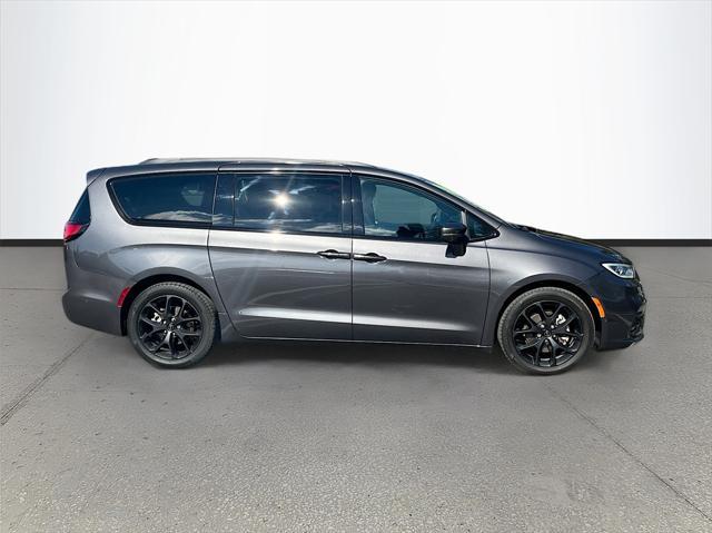 used 2021 Chrysler Pacifica car, priced at $19,474