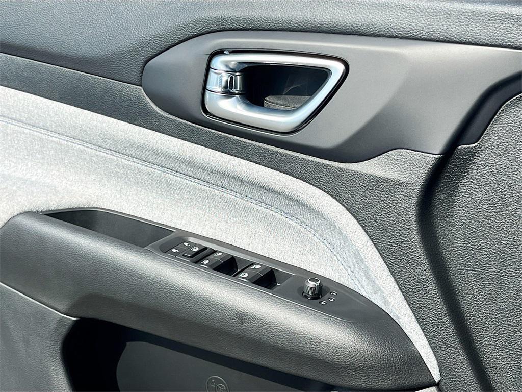 new 2026 Jeep Compass car, priced at $26,332