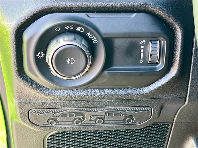 new 2025 Jeep Wrangler car, priced at $48,275