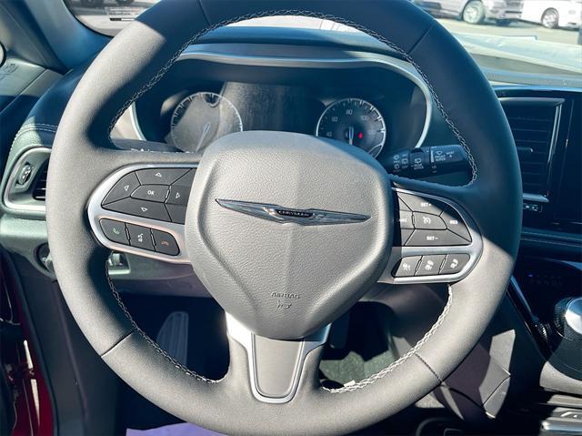 new 2025 Chrysler Pacifica car, priced at $49,065