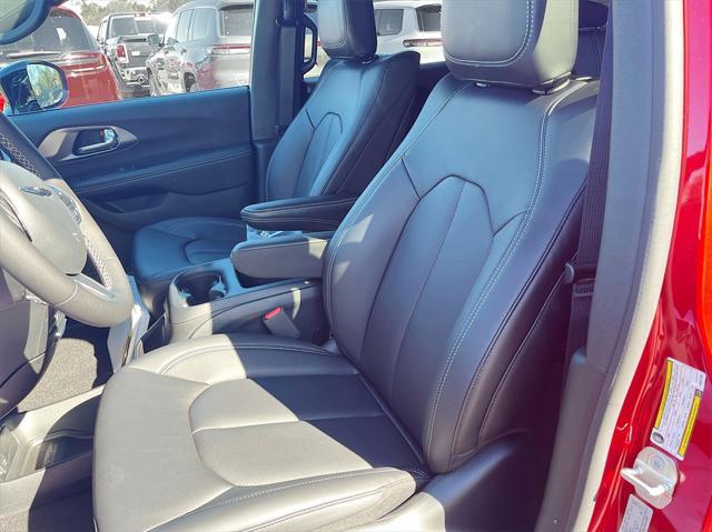 new 2025 Chrysler Pacifica car, priced at $49,065